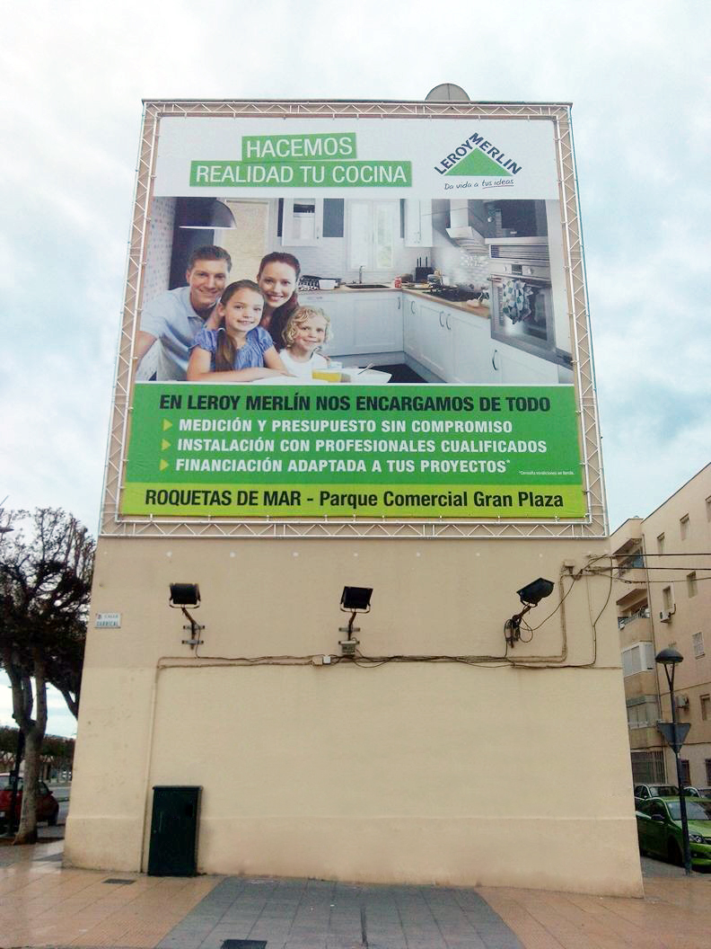 Banner advertising Leroy Merlin @ Roquetas de Mar, Almeria (Spain)