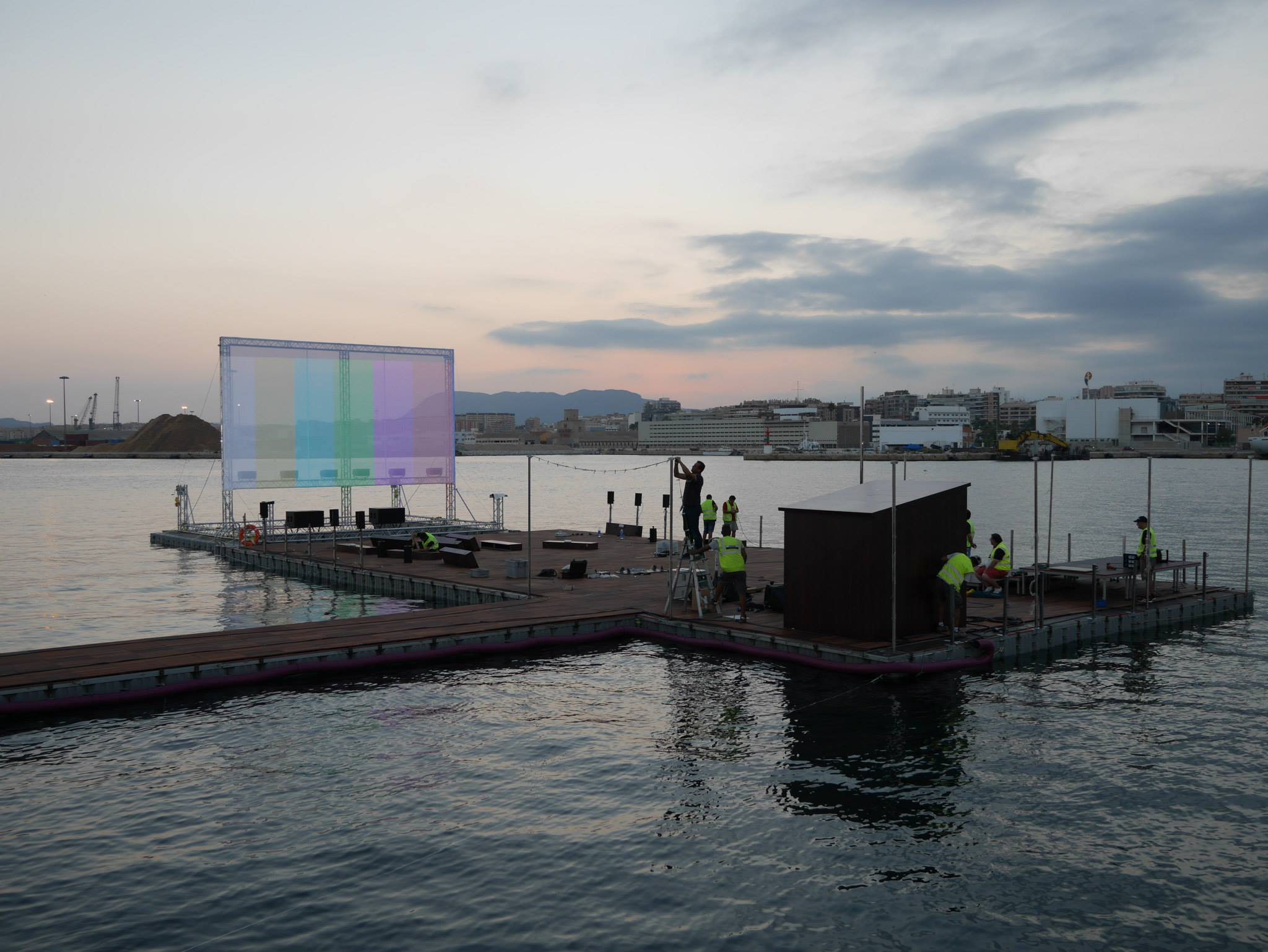 Floating Cinema  Screen @ Marina Alicante (Spain)