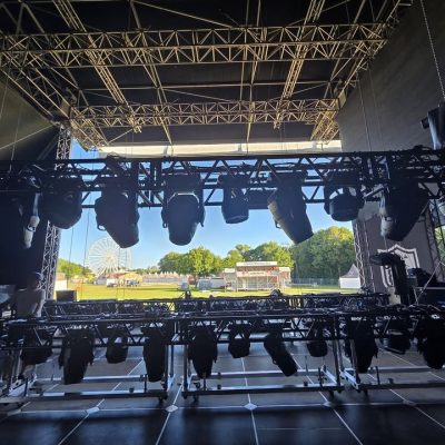 Estructura PreRig Truss en festival de música al aire libre